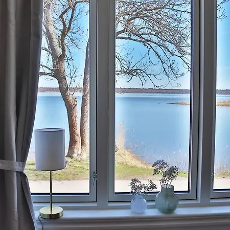 Captivating Harbor View Suite Osthammar Exterior photo