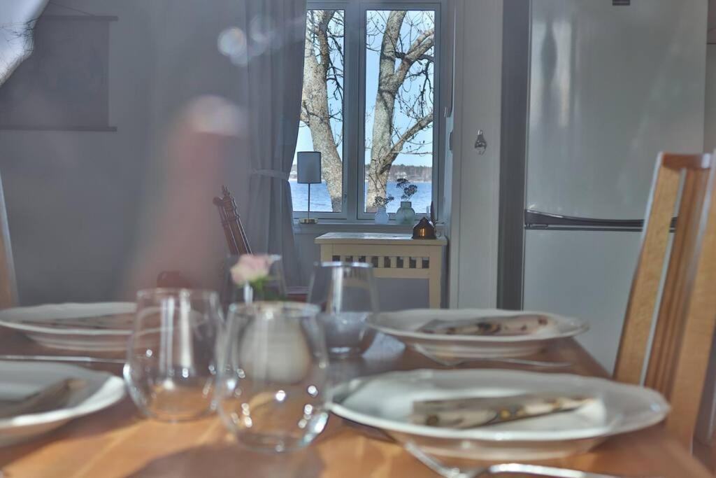 Captivating Harbor View Apartment Östhammar
